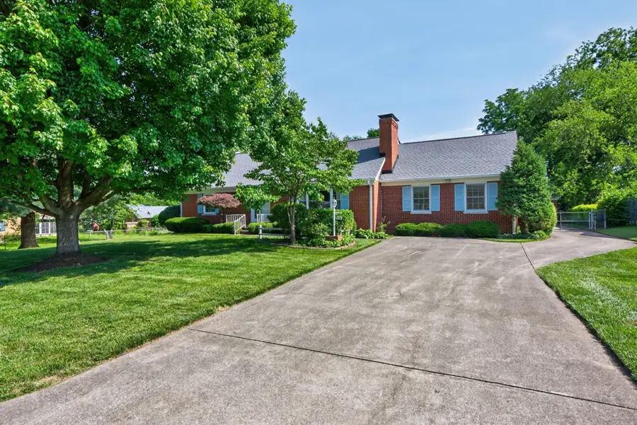1685 Linstead Drive, Lexington, KY 40504 - #2