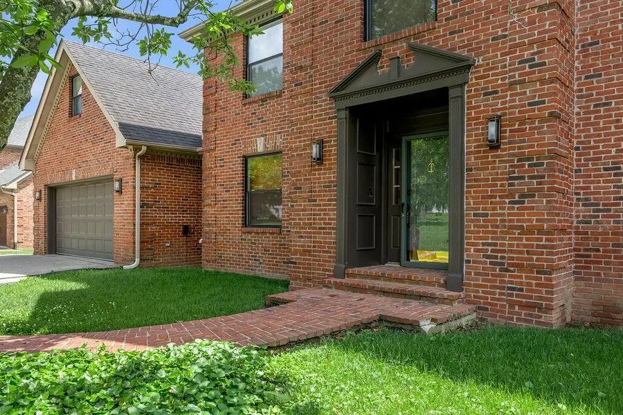 2004 Shadybrook Lane, Lexington, KY 40502 - #2
