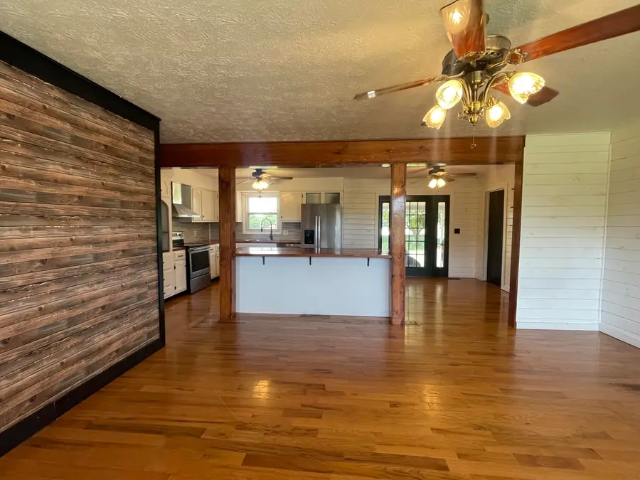 35 Barker Spur Road, Lily, KY 40740 - #2