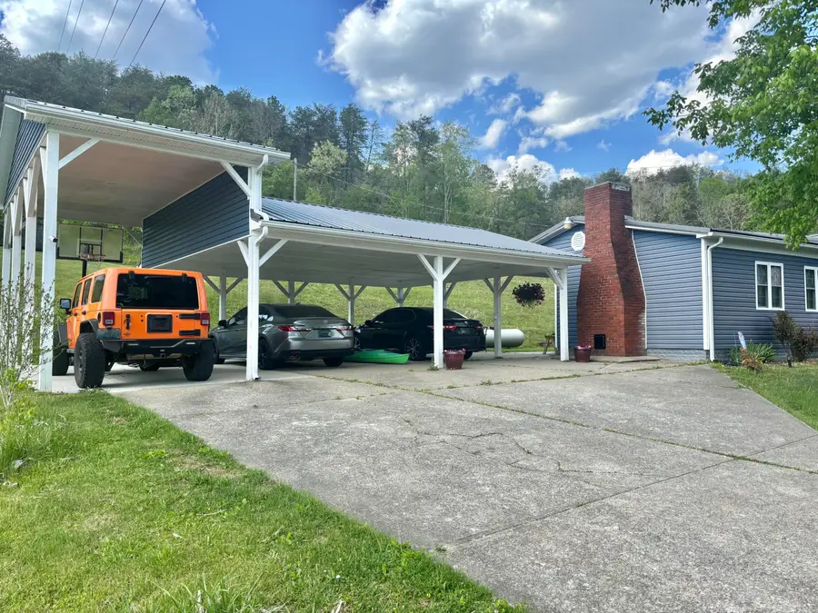 1040 Highway 469, Martha, KY 41159 - #3
