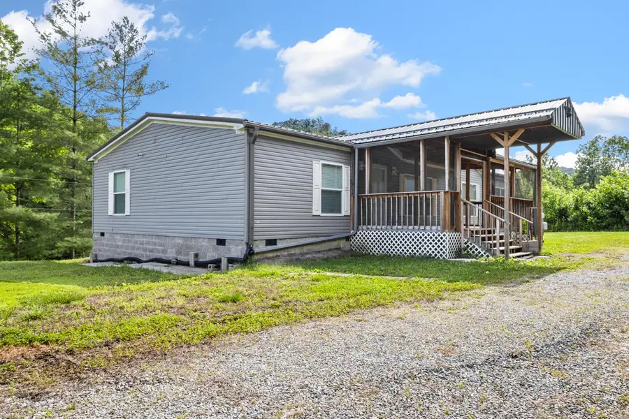 1153 Pawpaw Road, Manchester, KY 40962 - #2