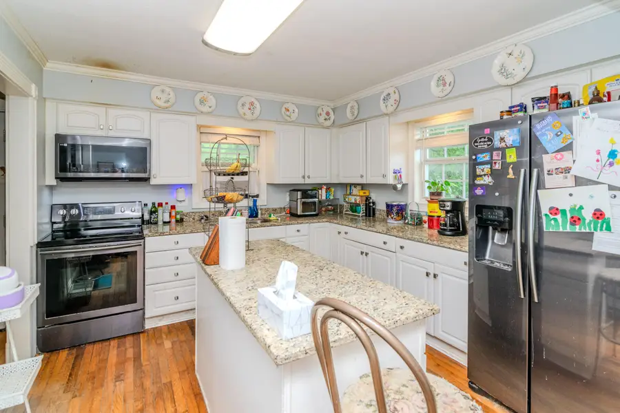 632 Mooreland Avenue, Harrodsburg, KY 40330 - #2