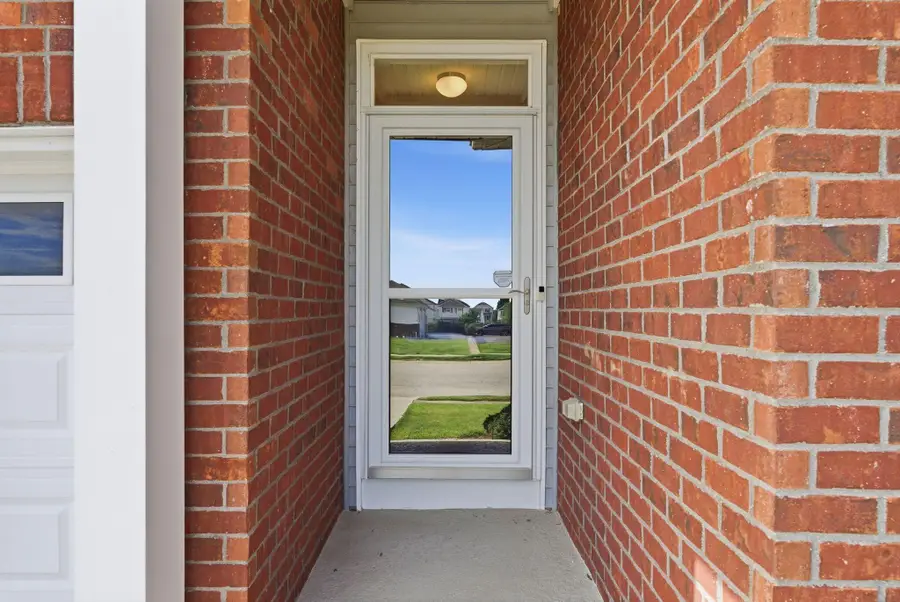225 Saint Regis Drive, Shelbyville, KY 40065 - #2