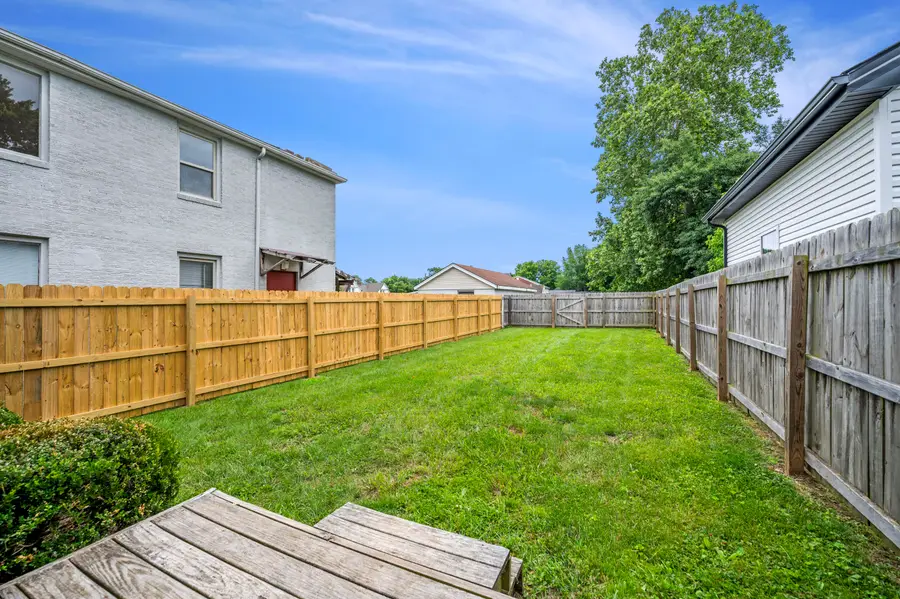 638 N Limestone, Lexington, KY 40508 - #3
