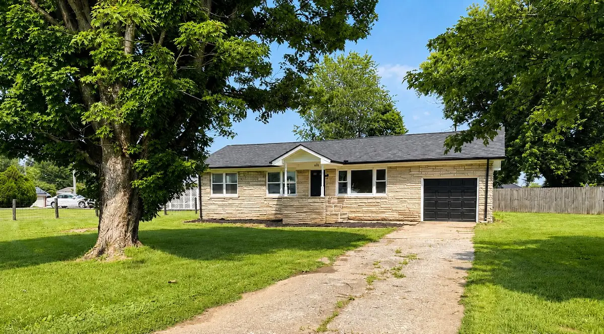 146 Donna Drive, Frankfort, KY 40601 - #1