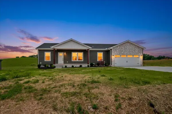 505 Sam Black Road, London, KY 40741