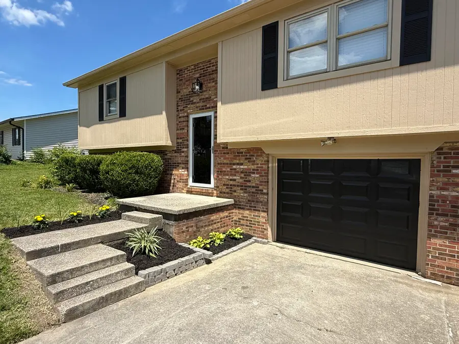 1508 Highlands Drive, Frankfort, KY 40601 - #2