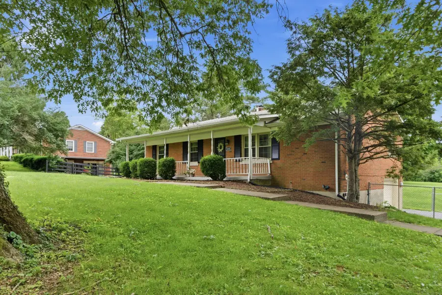 5666 Winchester Road, Lexington, KY 40509 - #3