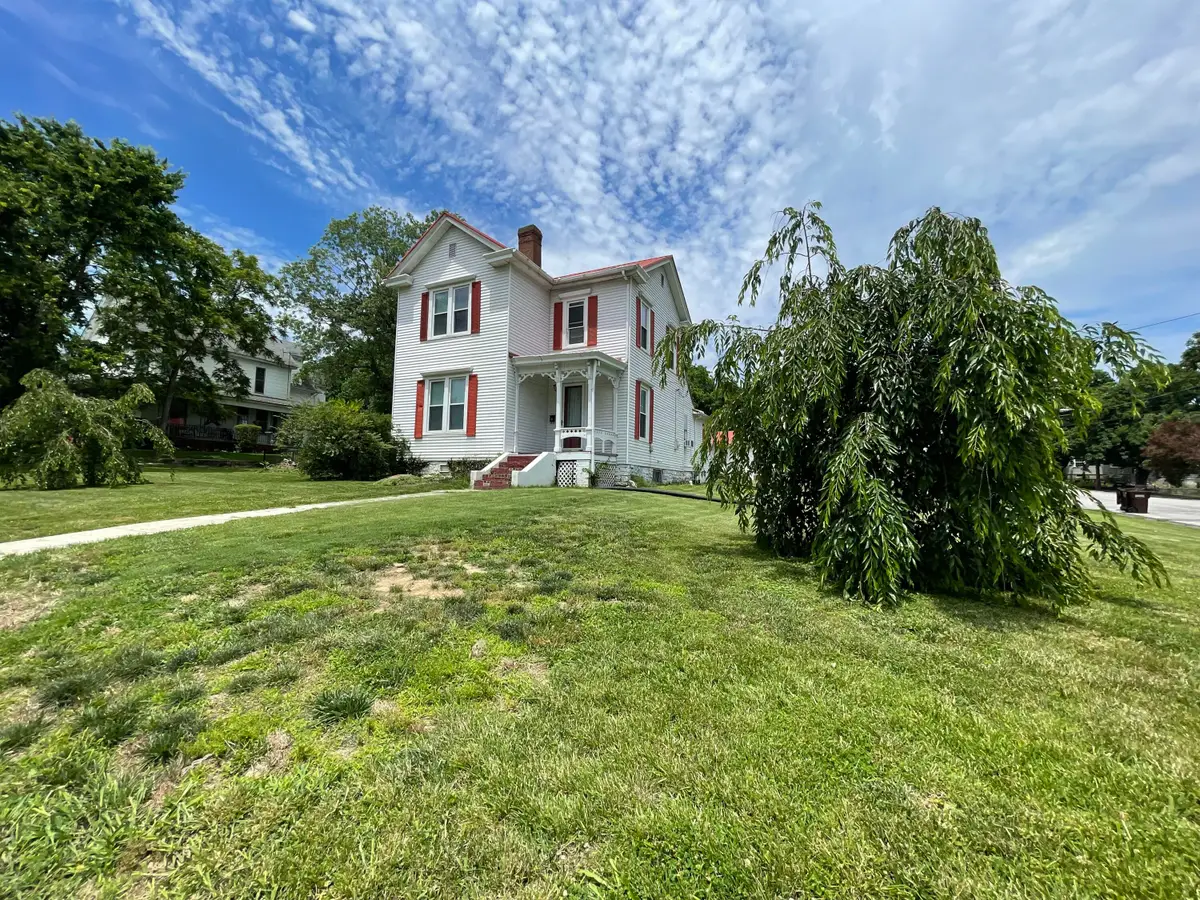 302 Danville Street, Lancaster, KY 40444 - #1