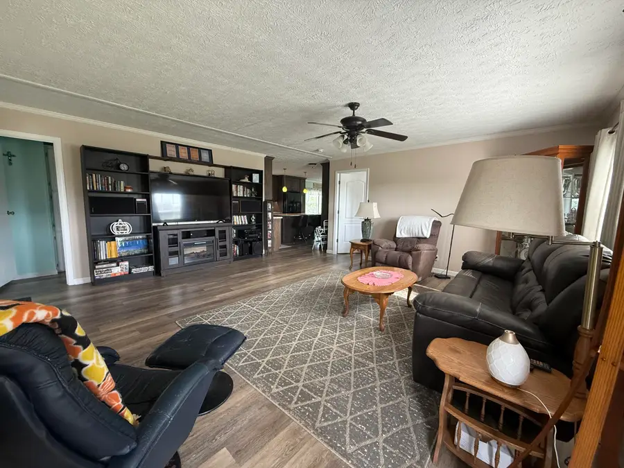 8015 Kentucky 198, Hustonville, KY 40437 - #3