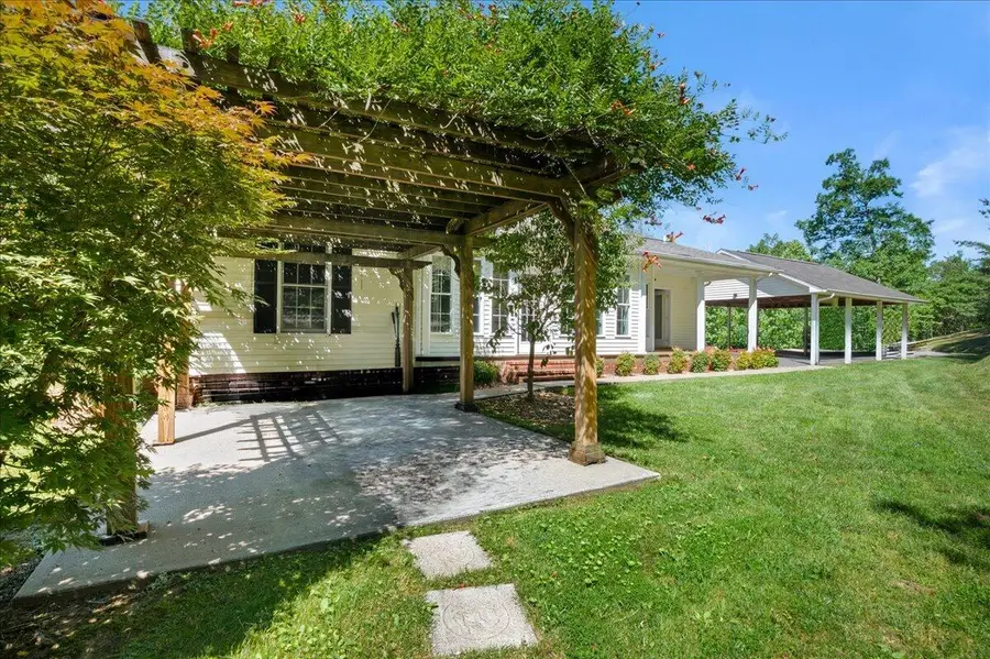 342 Jarve Hollow Road, Manchester, KY 40962 - #2