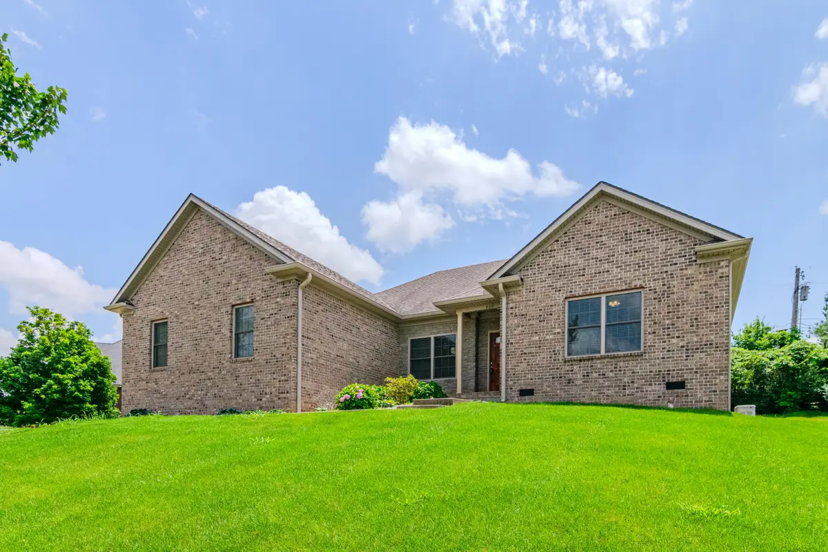 209 Squires Way, Nicholasville, KY 40356 - #1