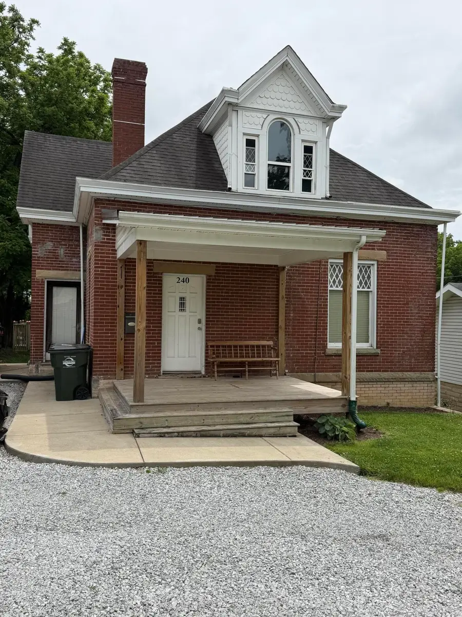 240 W High Street, Mount Sterling, KY 40353 - #2