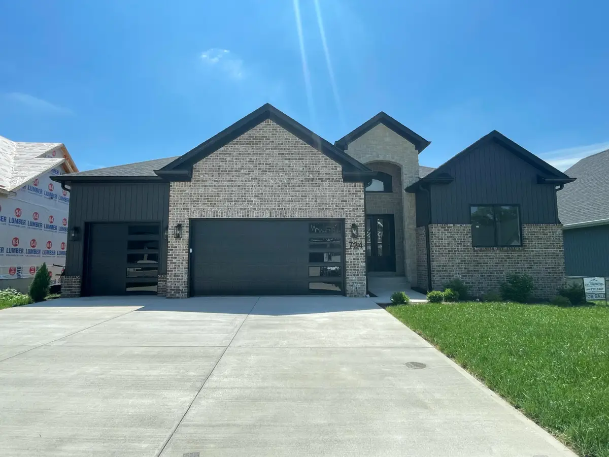 734 Azalea Lane, Versailles, KY 40383 - #1