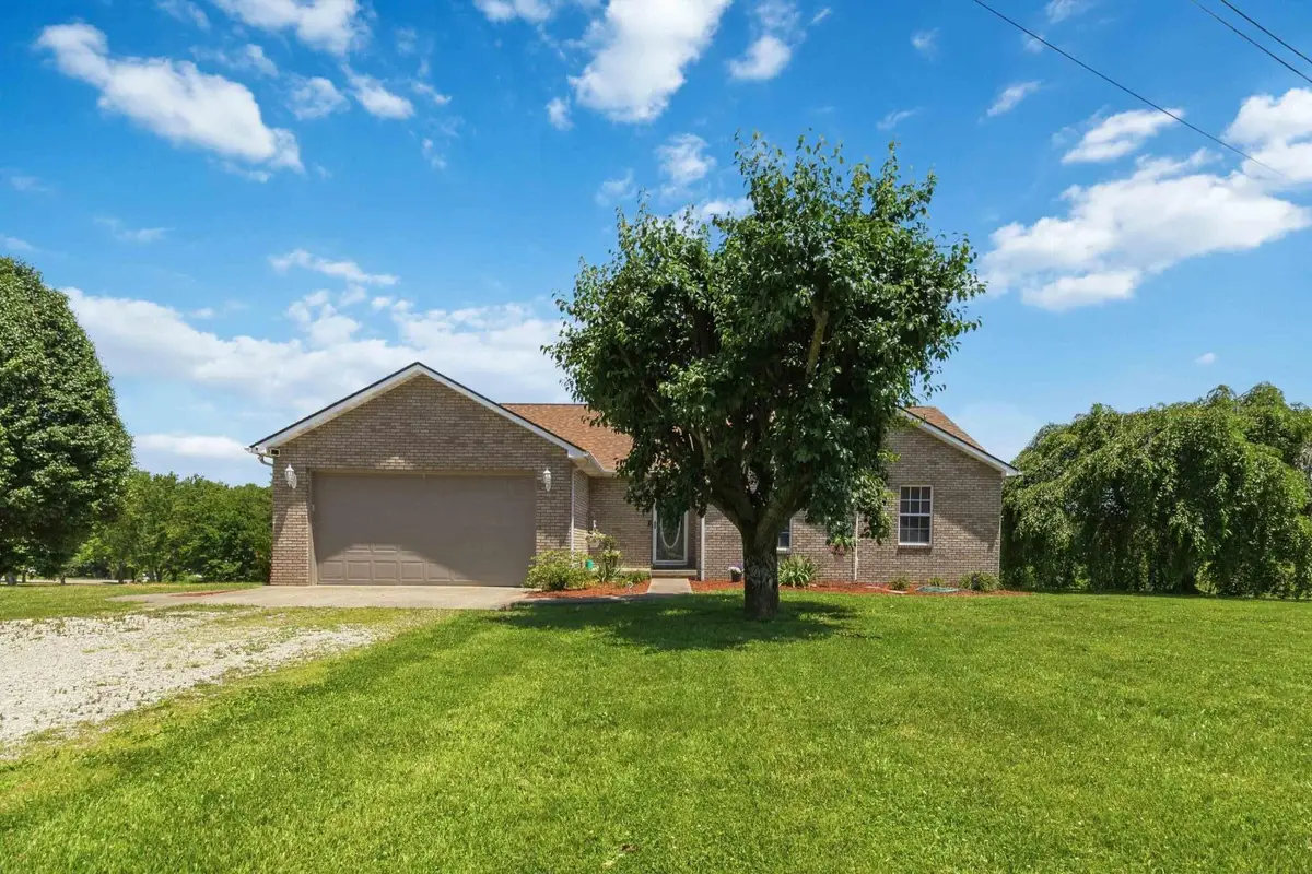 2325 Ky-1394, East Bernstadt, KY 40729 - #1