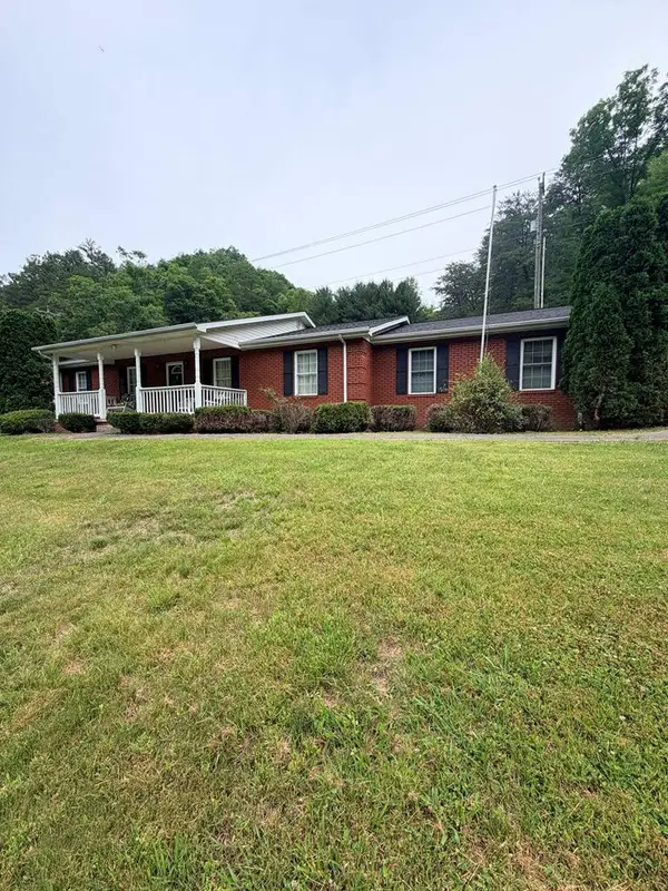 17004 Kentucky 979, Beaver, KY 41604