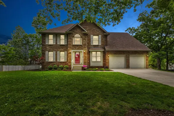 182 Chardonnay Court, Winchester, KY 40392