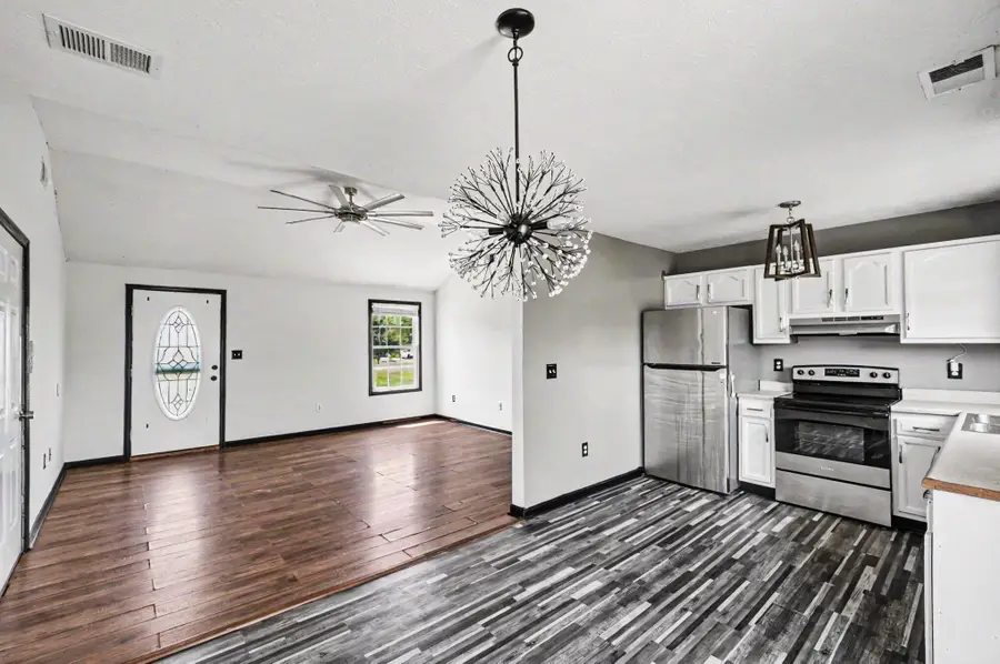 263 Creekwood Drive, Berea, KY 40403 - #2