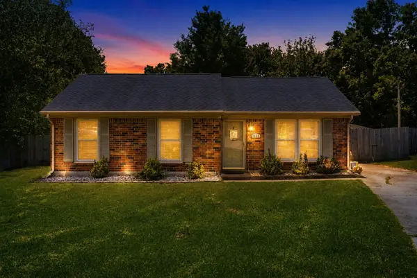 3456 Smoky Mountain Drive, Lexington, KY 40515