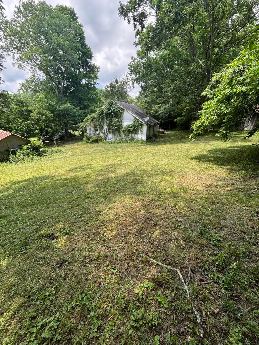 220 Peck Hollow Road, Hustonville, KY 40437 - #2