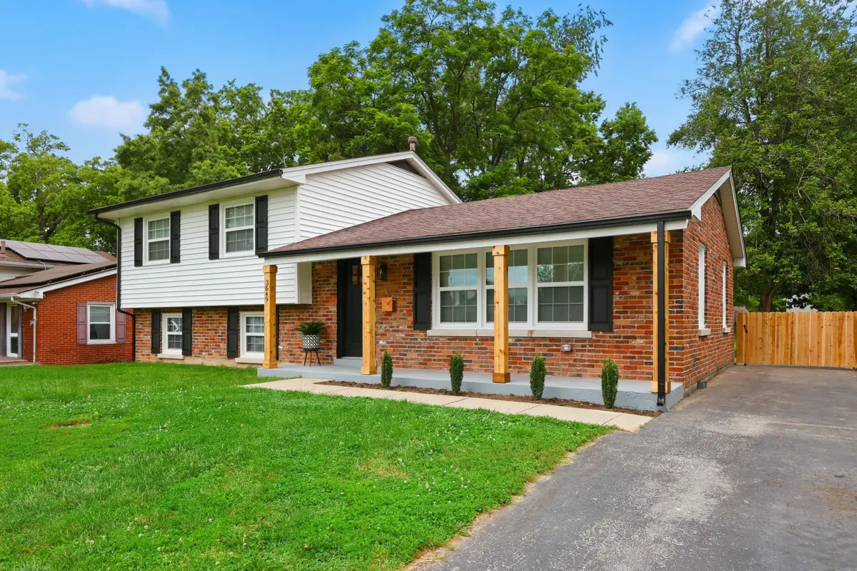 3549 Lansdowne Drive, Lexington, KY 40517 - #1