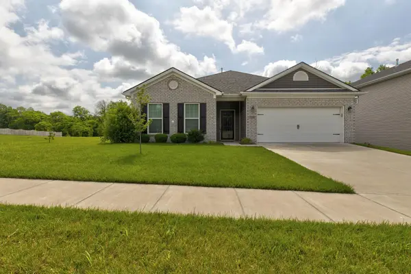 132 Kirkstall Way, Georgetown, KY 40324