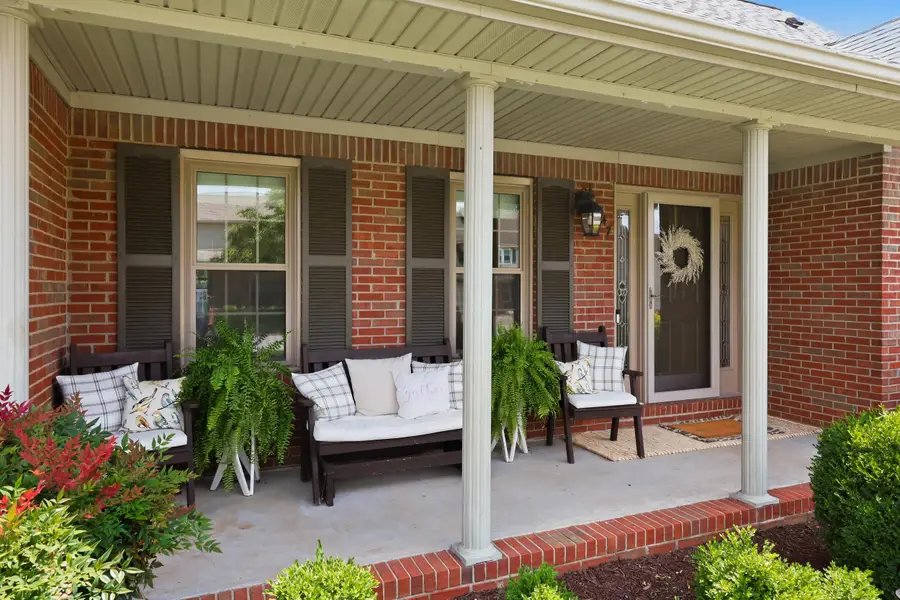 347 Colony Drive, Versailles, KY 40383 - #3