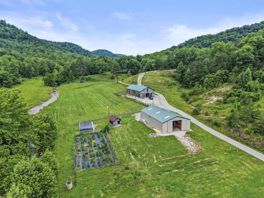 1191 Horns River Road, Irvine, KY 40336 - #2