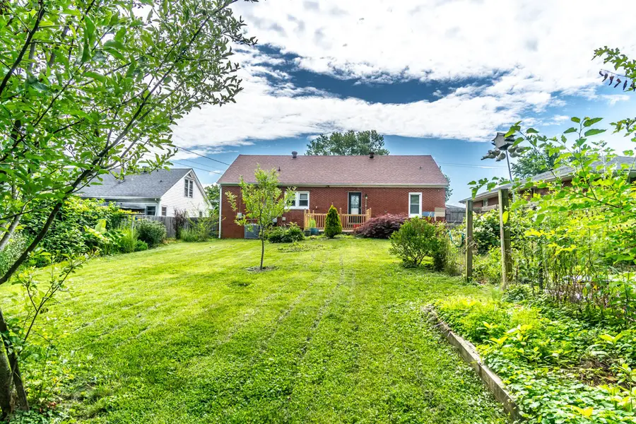 120 Windsor Drive, Winchester, KY 40391 - #2