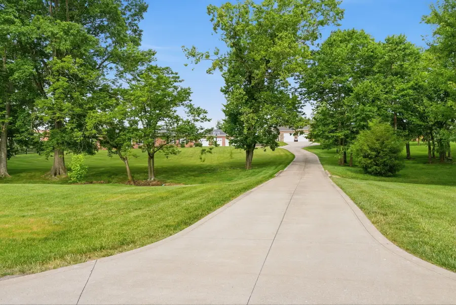 207 Augusta Drive, Georgetown, KY 40324 - #2