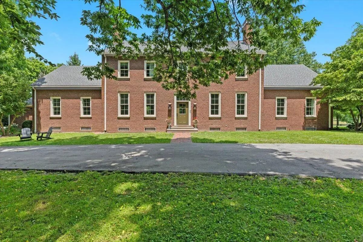4001 Shannon Run Road, Versailles, KY 40383 - #1