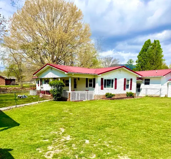908 Manchester Avenue, Middlesboro, KY 40965