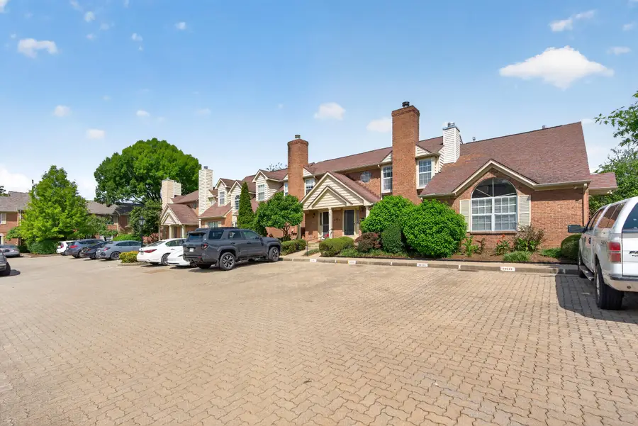 541 W Short Street #15, Lexington, KY 40507 - #3
