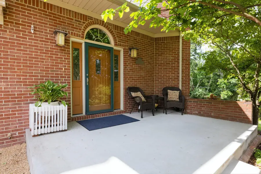 2038 Jd Circle, Berea, KY 40403 - #2