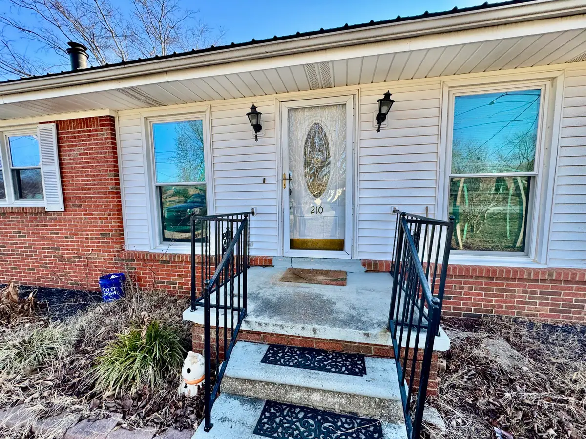 210 Magnolia Drive, Hopkinsville, KY 42240 - #1