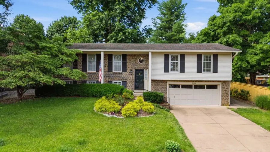 2044 Bamboo Drive, Lexington, KY 40513 - #2