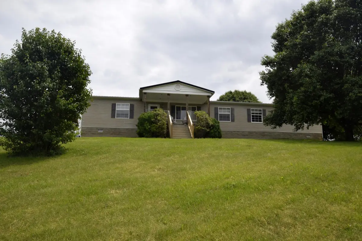 7223 Mt Carmel Road, Maysville, KY 41056 - #1