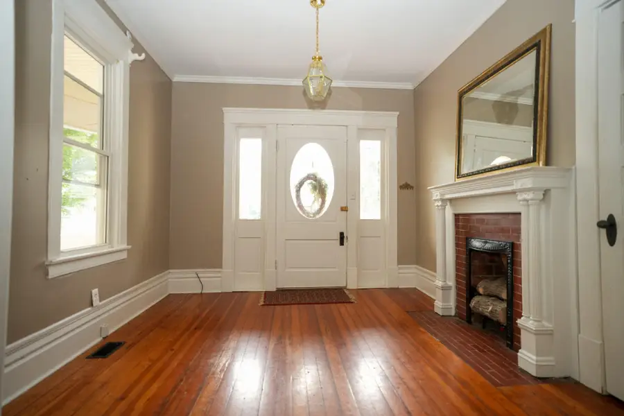 214 S Burns Avenue, Winchester, KY 40391 - #3