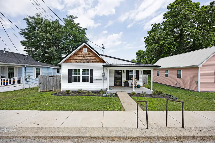 323 E Office Street, Harrodsburg, KY 40330 - #2