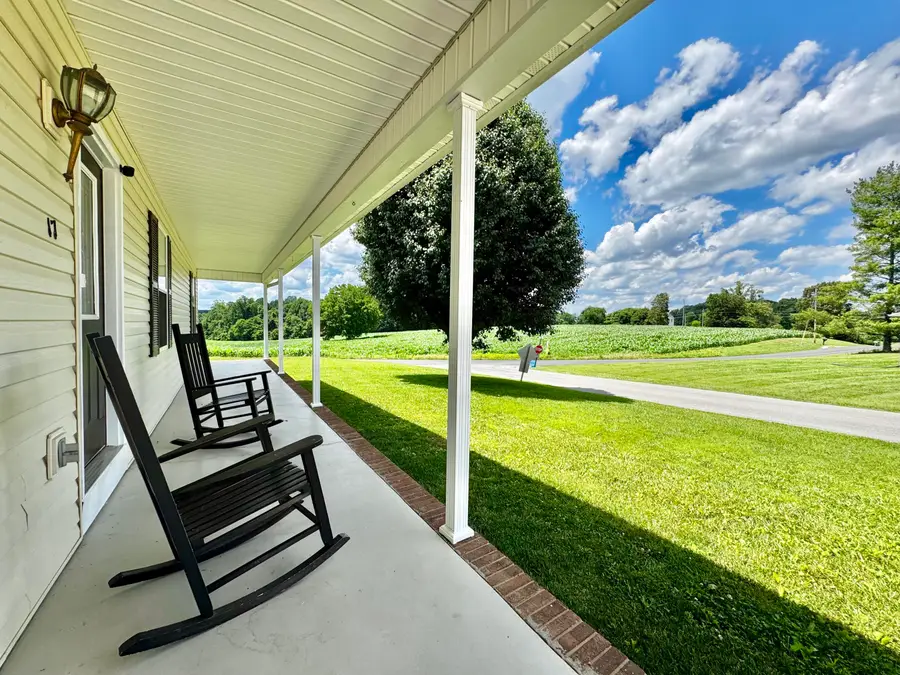17 Northridge Drive, Somerset, KY 42503 - #2