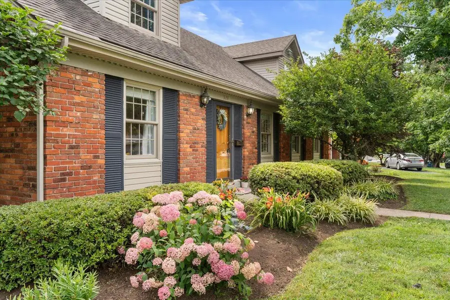 328 Leawood Drive, Lexington, KY 40502 - #2