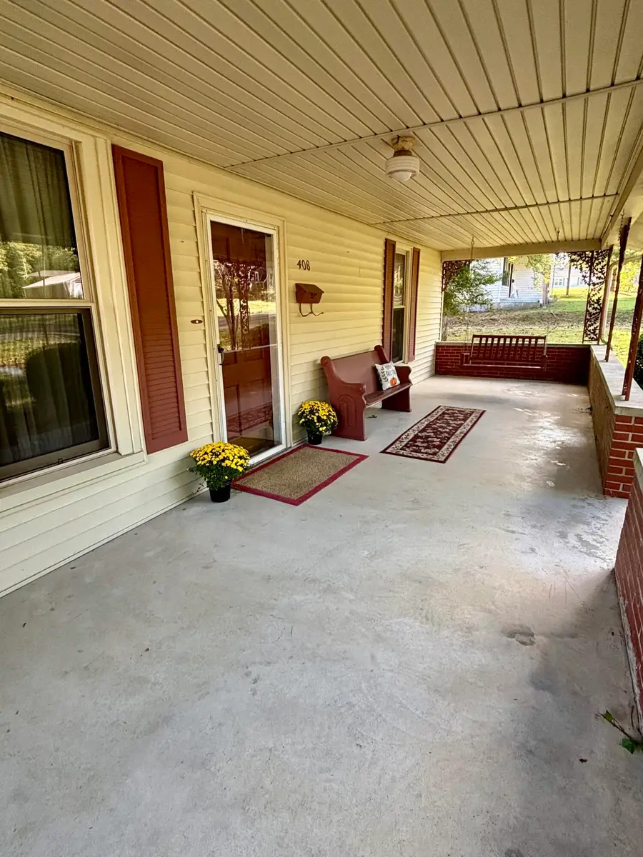 408 W Bellville Street, Marion, KY 42064 - #2