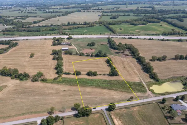 6 Danville Loop 1 Road, Nicholasville, KY 40356