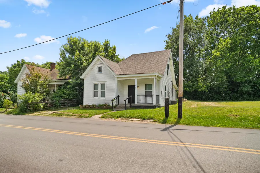 863 E Main Street, Georgetown, KY 40324 - #2
