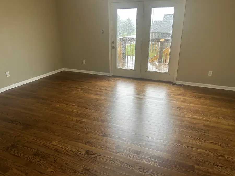 100 Mccowans Ferry Alley, Versailles, KY 40383 - #2