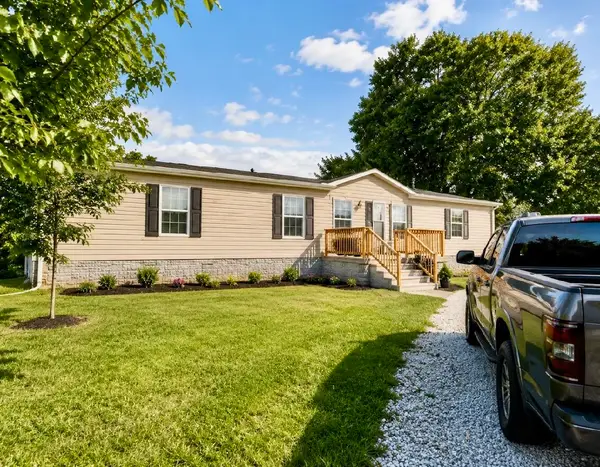 626 Center Avenue, Wurtland, KY 41144
