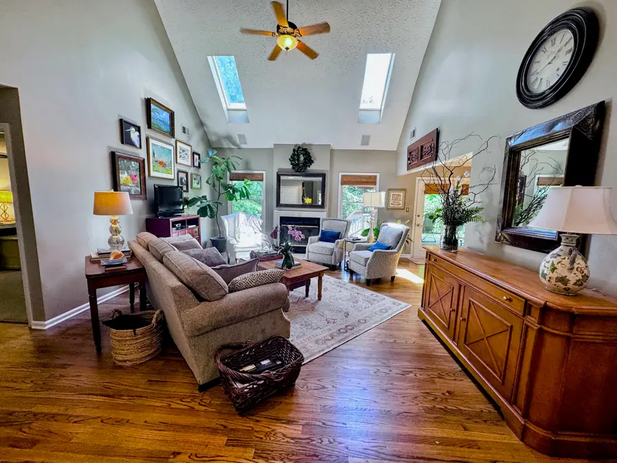 428 Amberley Drive, Lexington, KY 40515 - #3