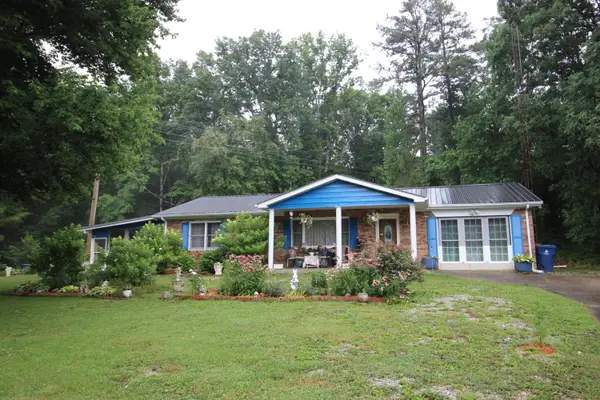 4590 Kentucky 90, Parkers Lake, KY 42634