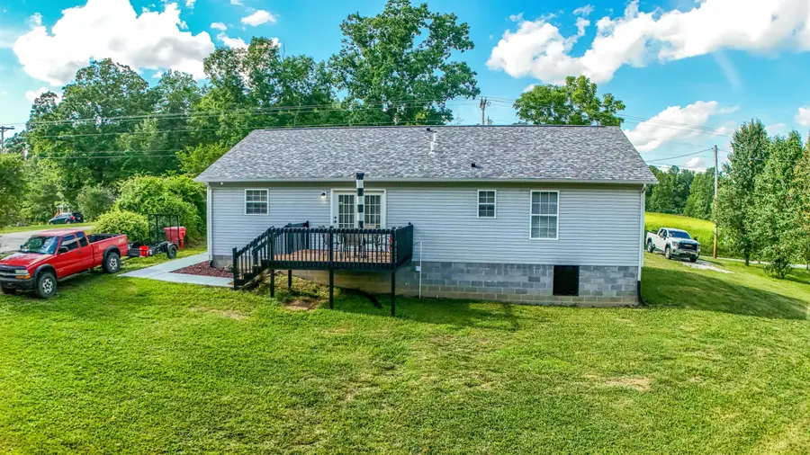 1203 Dean Hundley Road, East Bernstadt, KY 40729 - #3