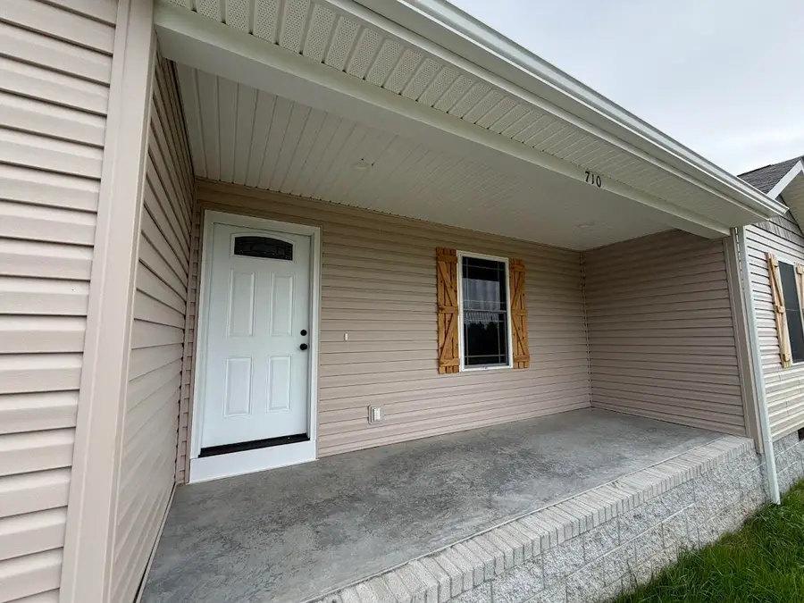 710 W Shelby Avenue, Elkton, KY 42220 - #2